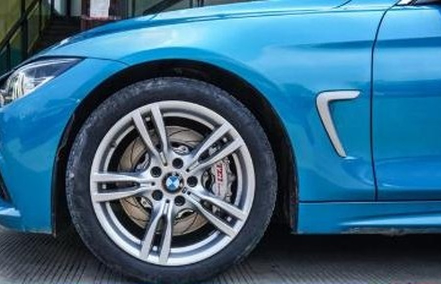 ชุดเบรก TEI ติดตั้งจริงบน BMW 4 Series สีฟ้า